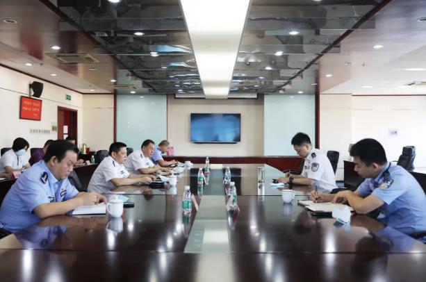 北京保安協(xié)會領(lǐng)導到振遠護衛(wèi)中心調(diào)研指導工作